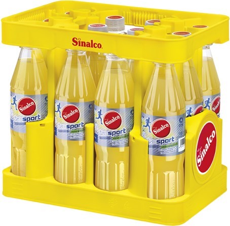 0,5‑Liter‑PET‑Mehrwegflasche Sinalco IsoSport, isotonisches Sportgetränk mit 10 % Frucht.